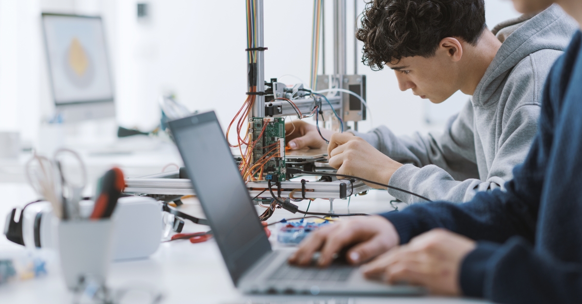 Students working on a project in the lab 