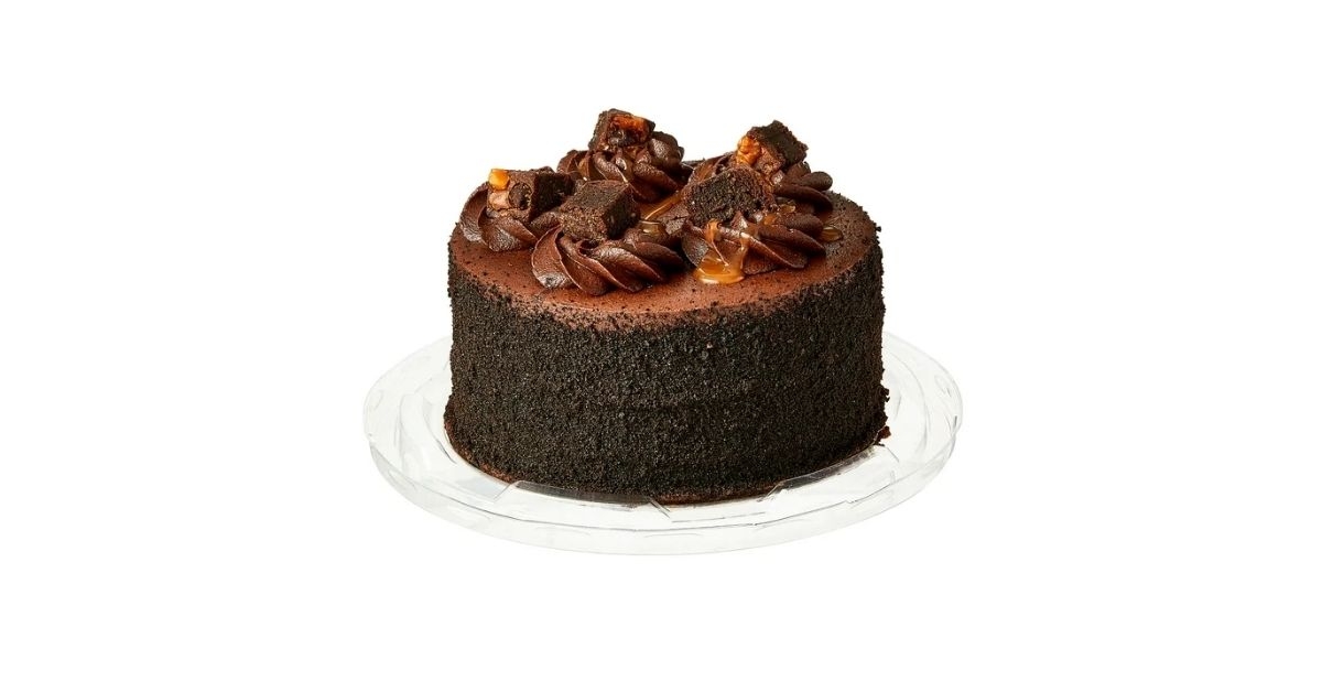 chocolate turtle brownie cake