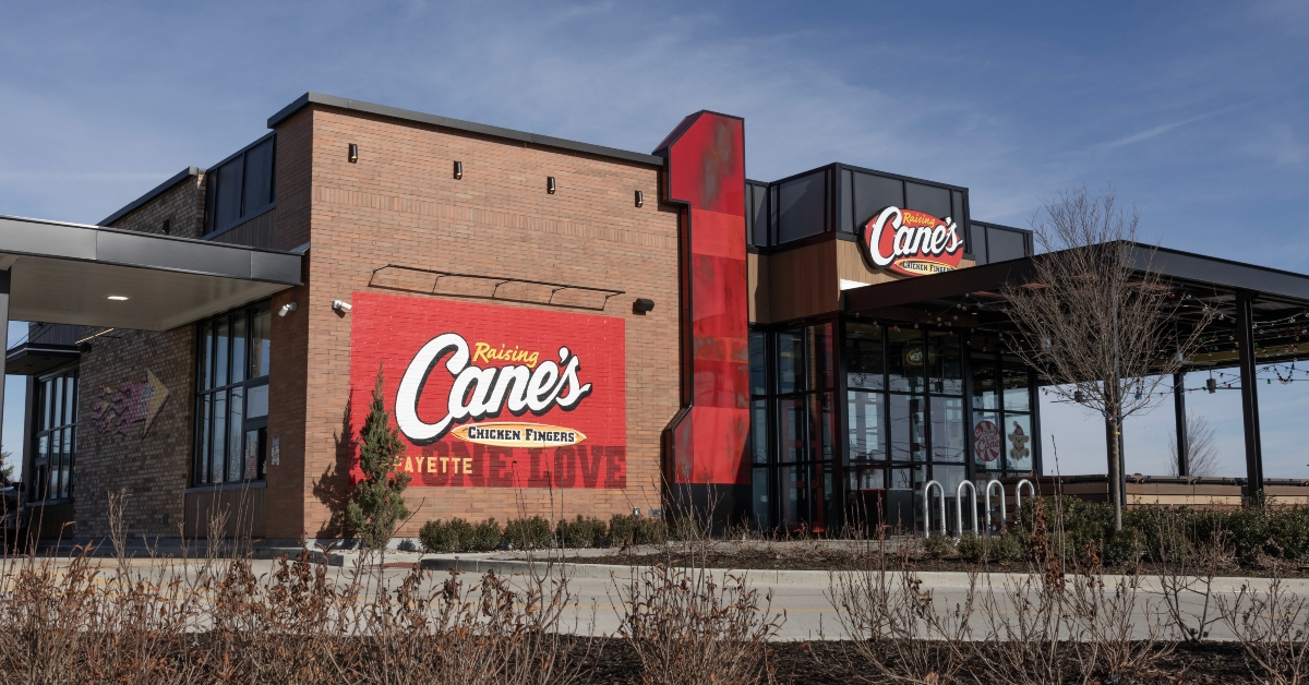 raising cane's chicken fingers restaurant