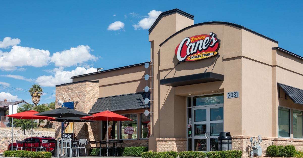 raising cane's chicken fingers exterior
