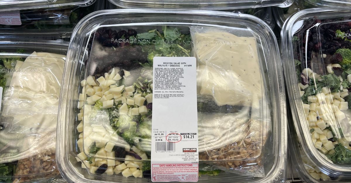 brocolli salad with walnuts