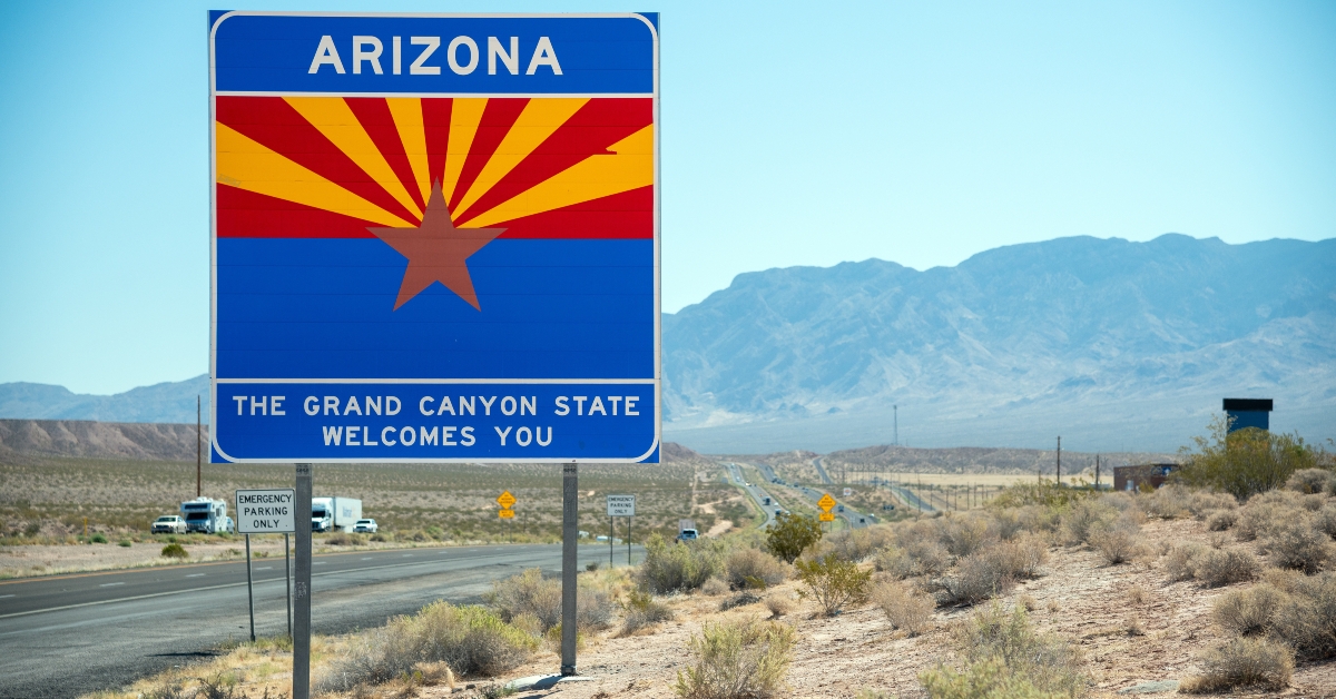 welcome to arizona road sign