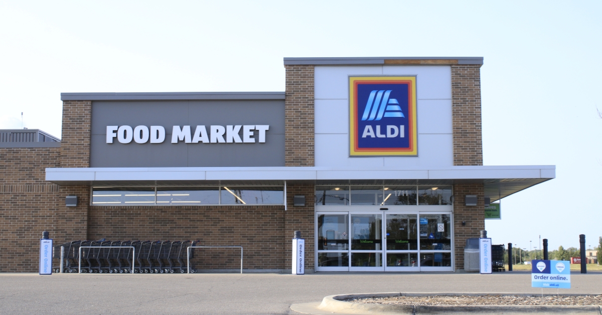 aldi grocery store with blue sky