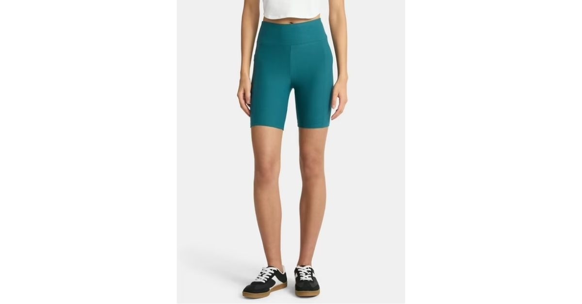 bike shorts with cellphone pocket