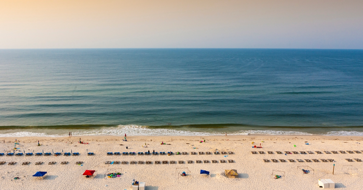 beach in gulf shores alabama