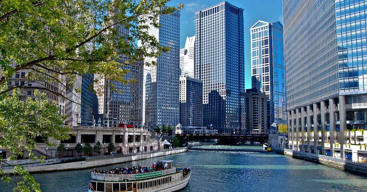 boat ride in chicago