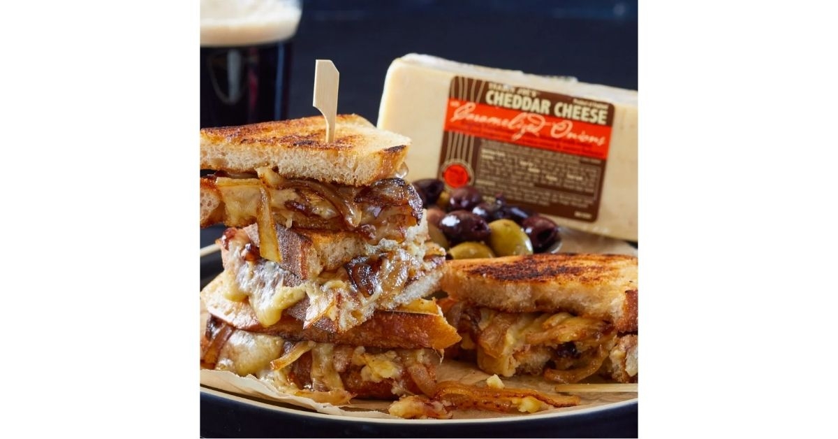 cheddar cheese with caramelized onions