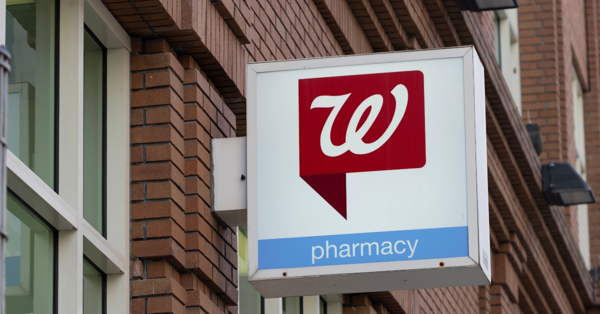 walgreens pharmacy store sign