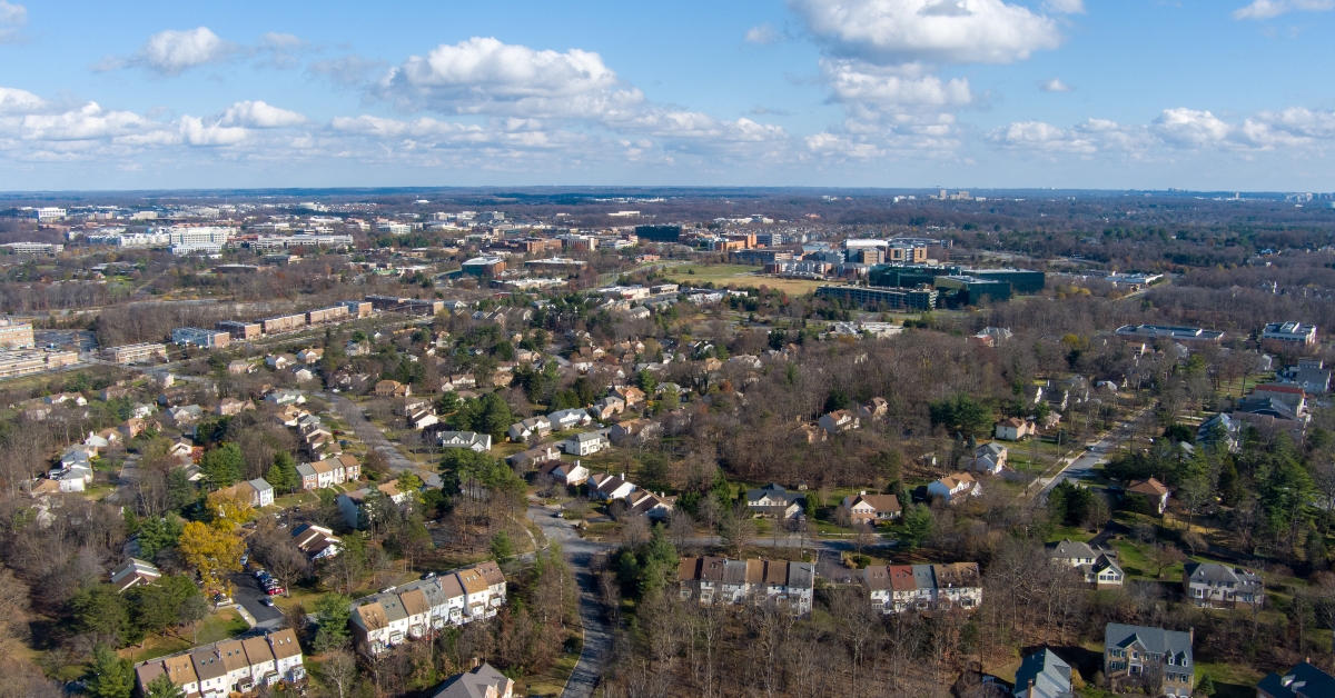 hunting hills woods neighborhood in rockville