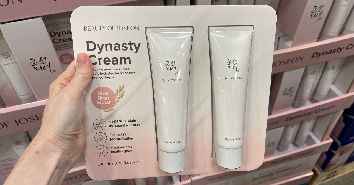 a set of dynasty cream