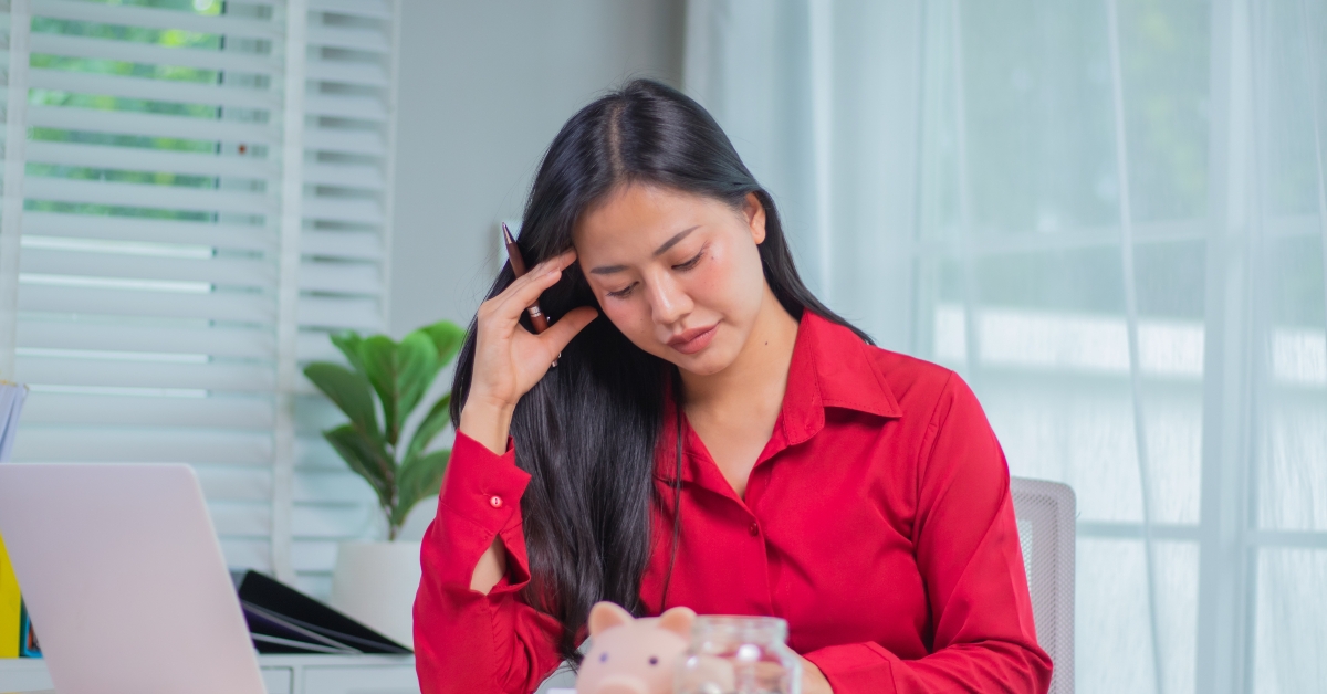 businesswoman stressed at work