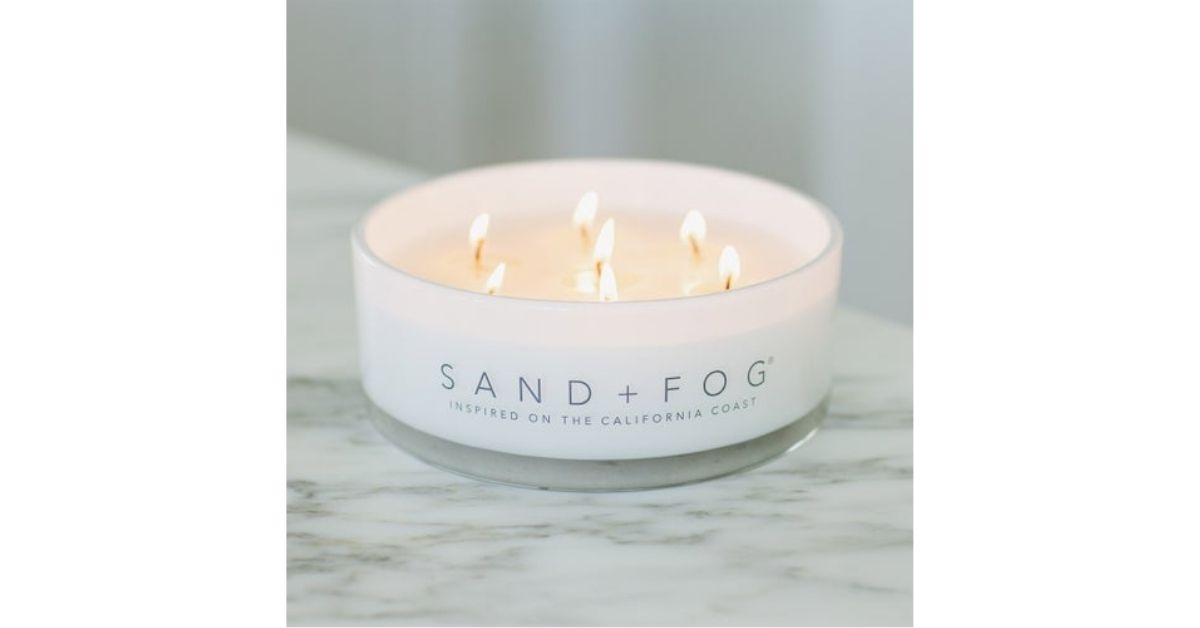 cocktail candle with rubber wood lid