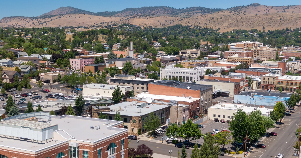 klamath falls town center