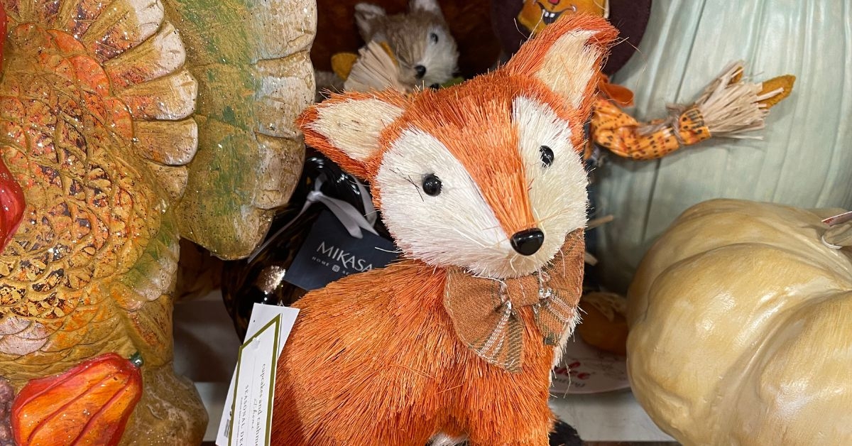 cupcakes and cashmere fox decor