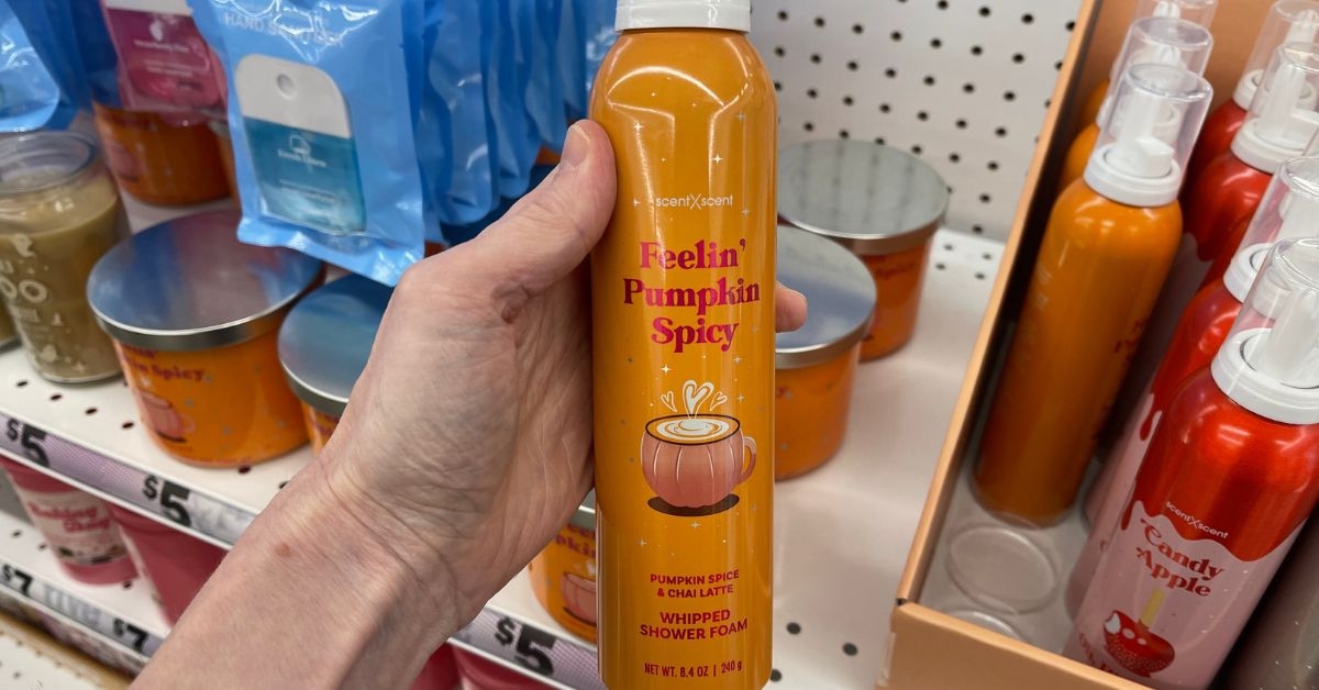 feelin pumpkin spicy whipped shower foam