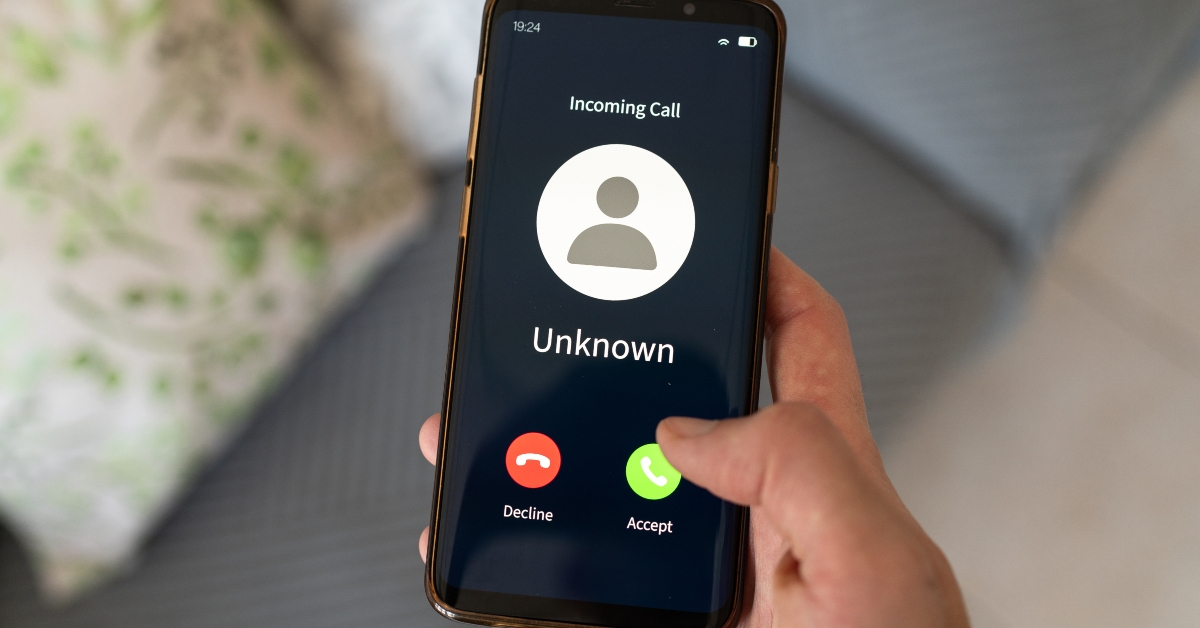 concept of incoming call from unknown number