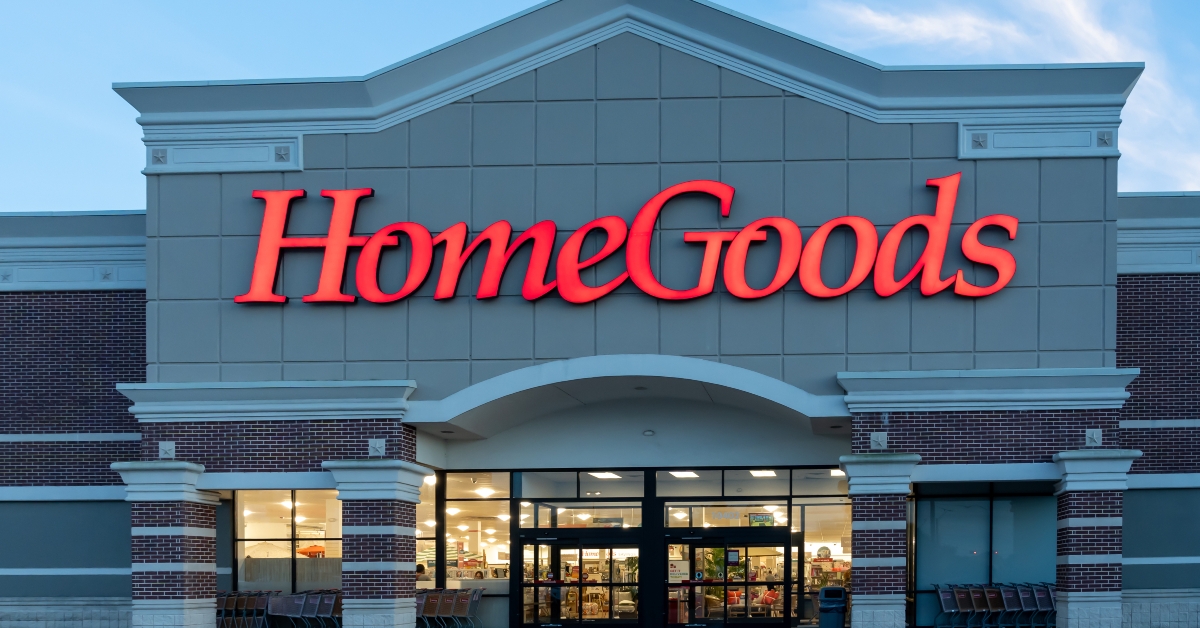 homegoods store at night in pearland