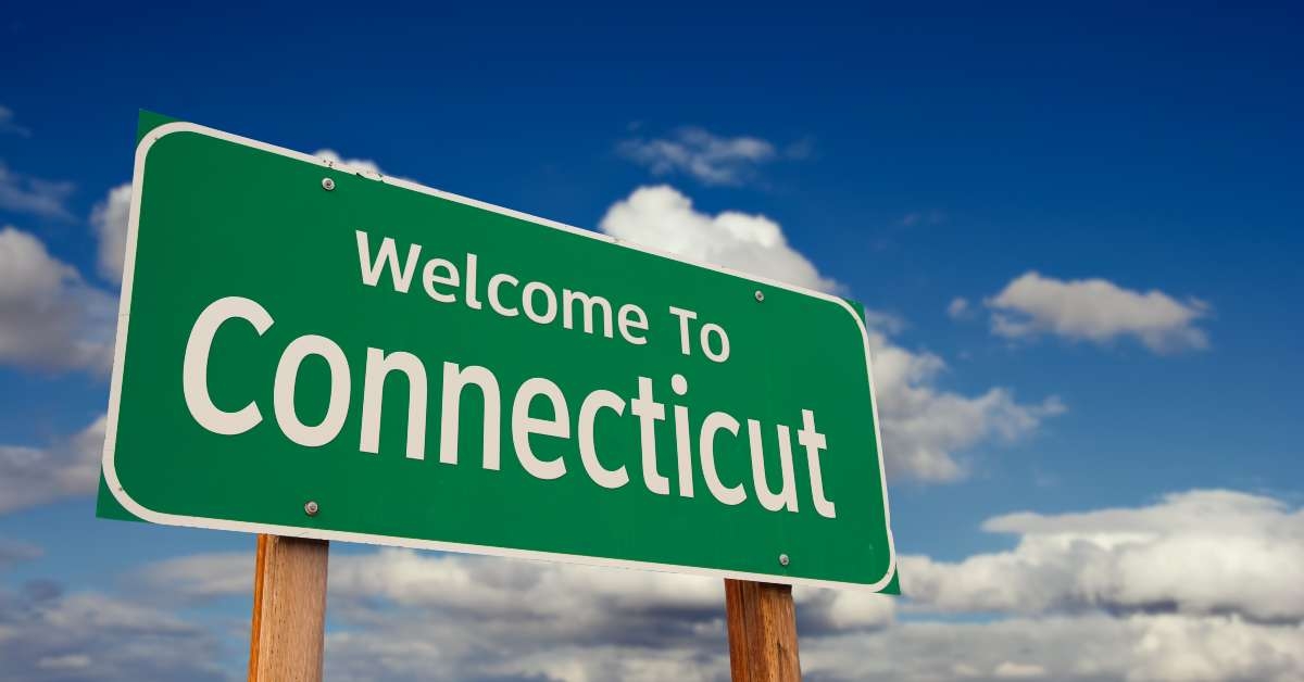 welcome to connecticut green road sign
