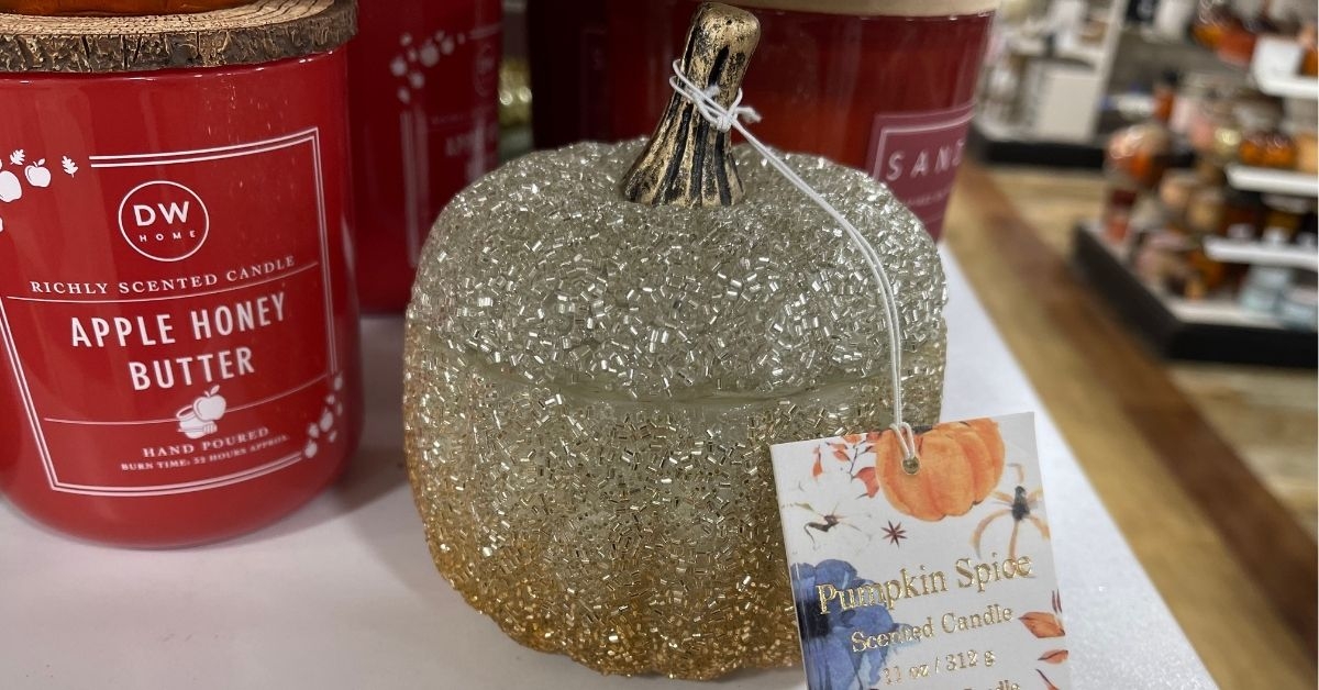 pumpkin spice scented candle
