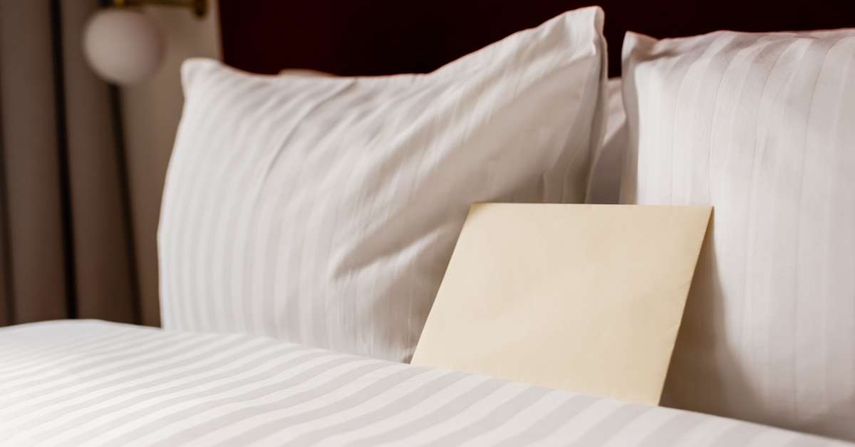 clean bedding in hotel