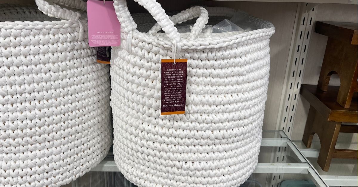 white rope basket