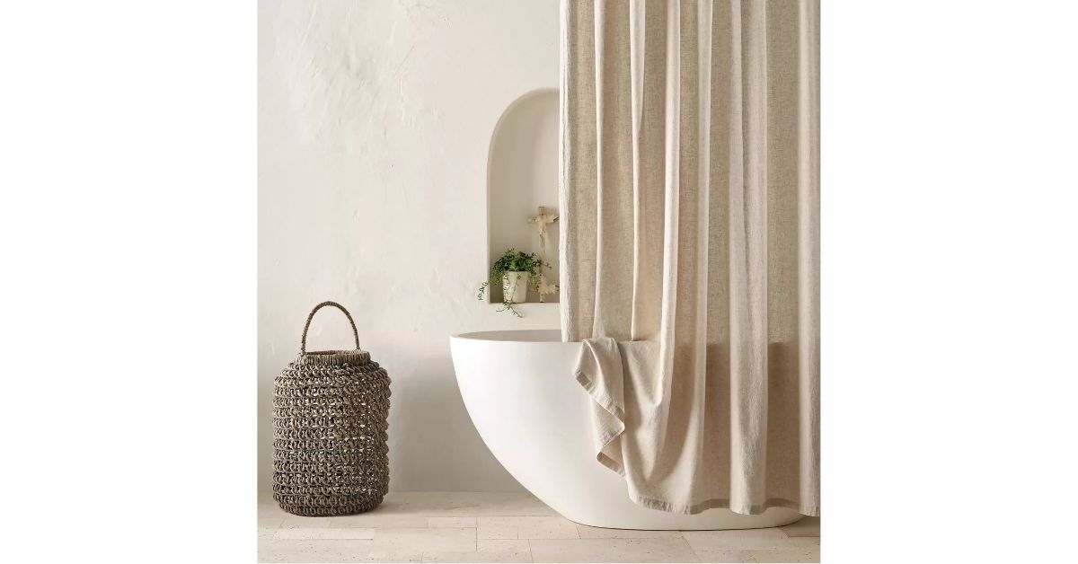 shower curtain