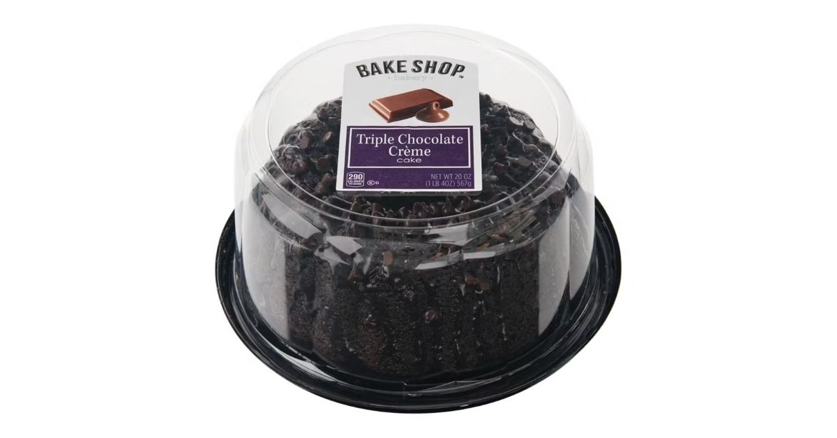 triple chocolate creme cake