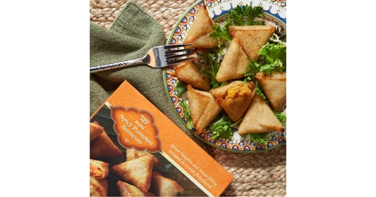 mini spicy pumpkin samosas