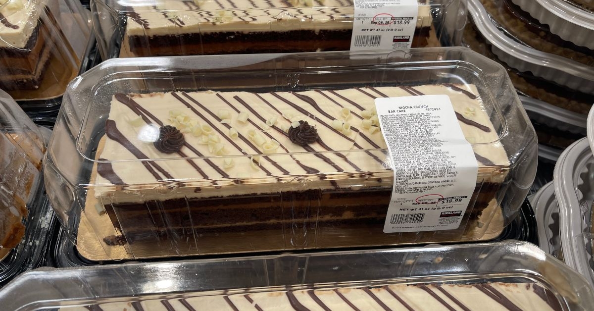 mocha crunch bar cake