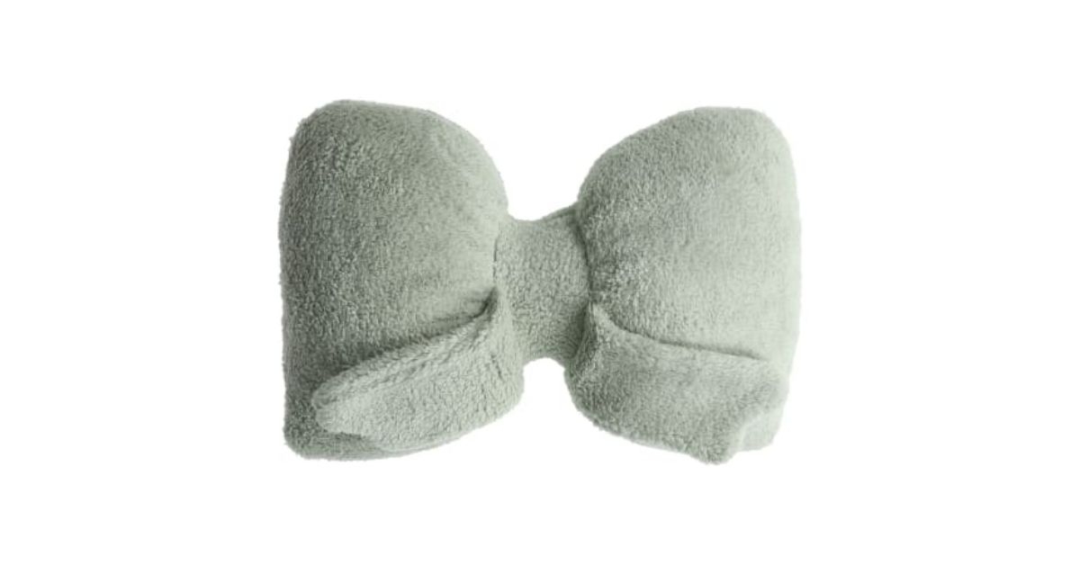 bow throw pillow