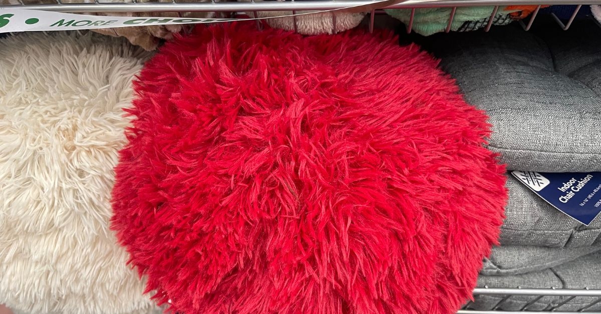faux fur pouf pillow