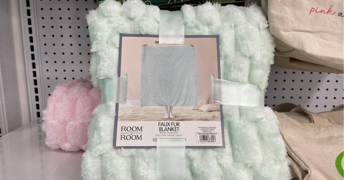 faux fur blanket