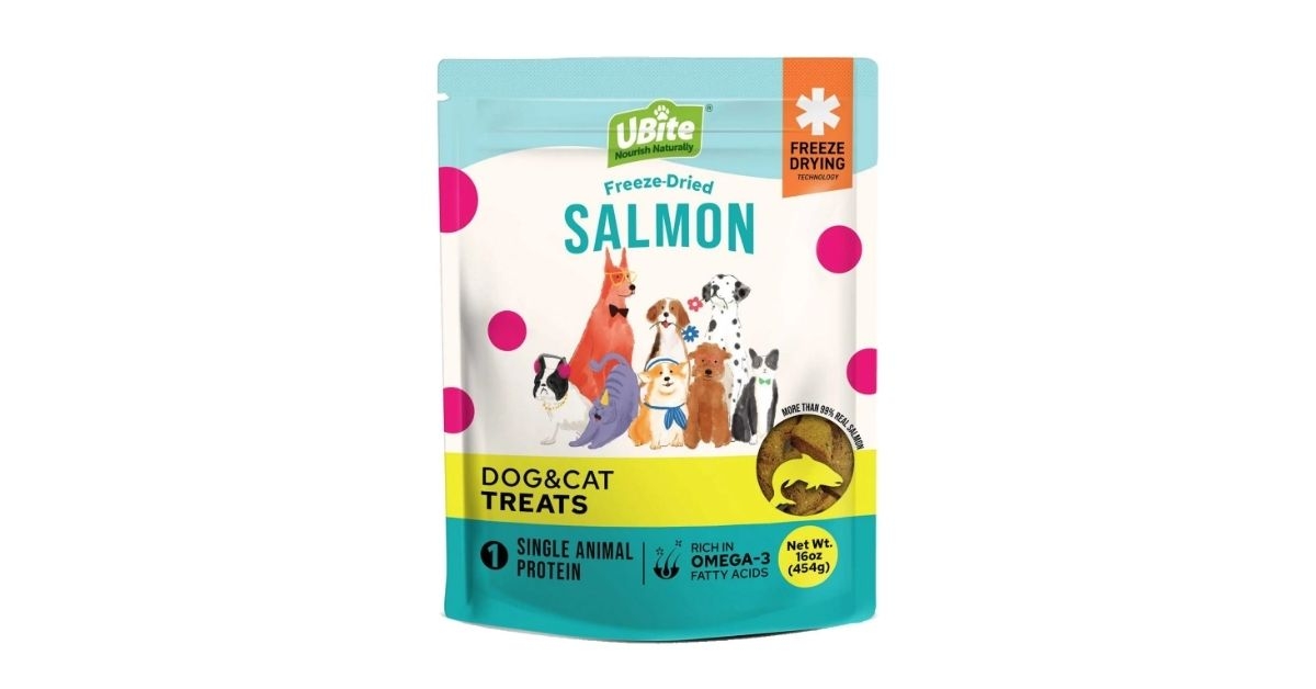dog and cat salmon freeze dried treats