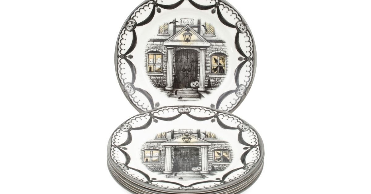 halloween house dinner plates