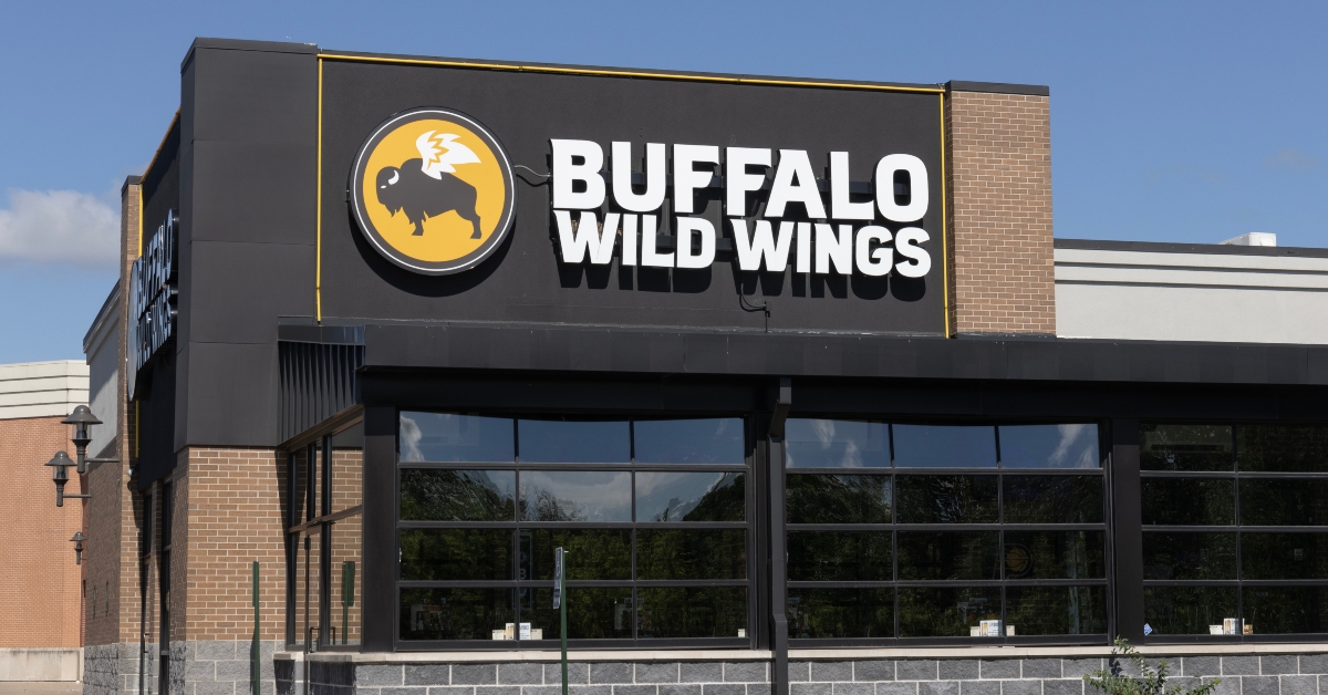 buffalo wild wings restaurant
