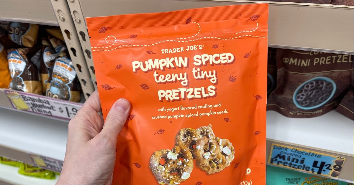 pumpkin spiced teeny tiny pretzels