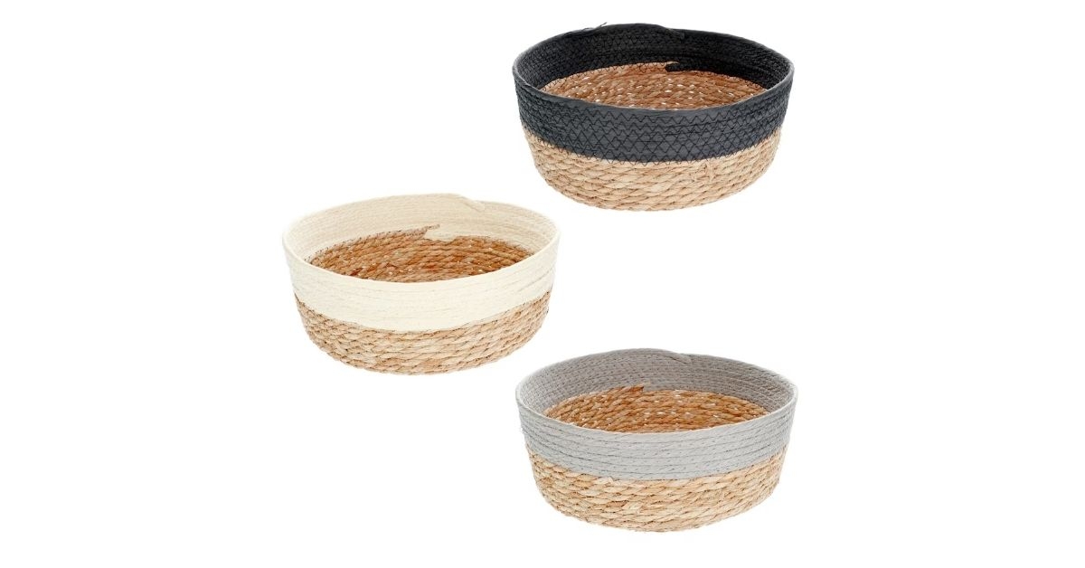 woven straw round basket