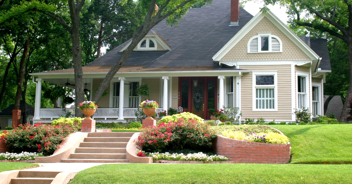 outdoor view of a house