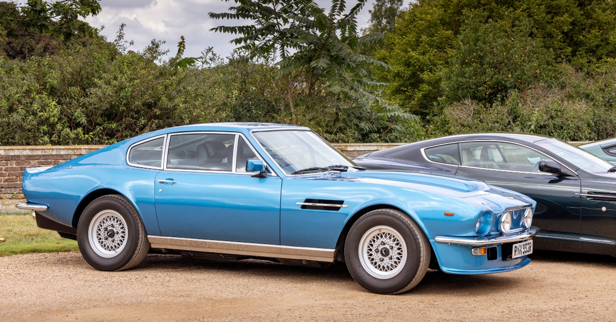 1977 aston martin v8 vantage