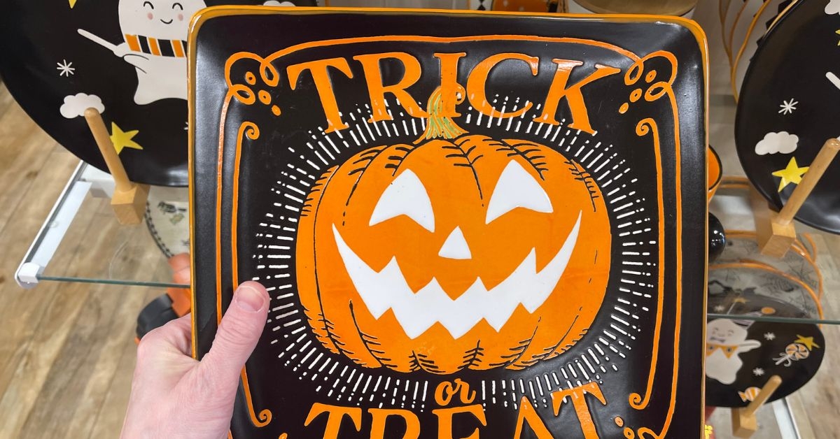 eli ana halloween plate