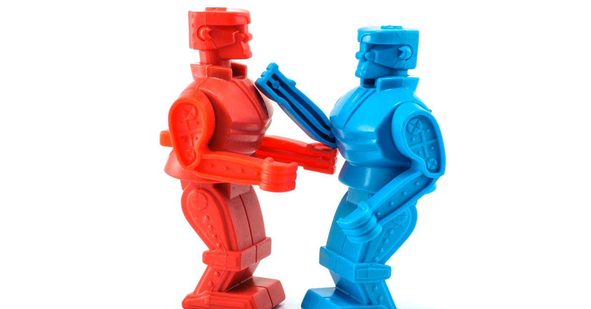 robot toy fighting 