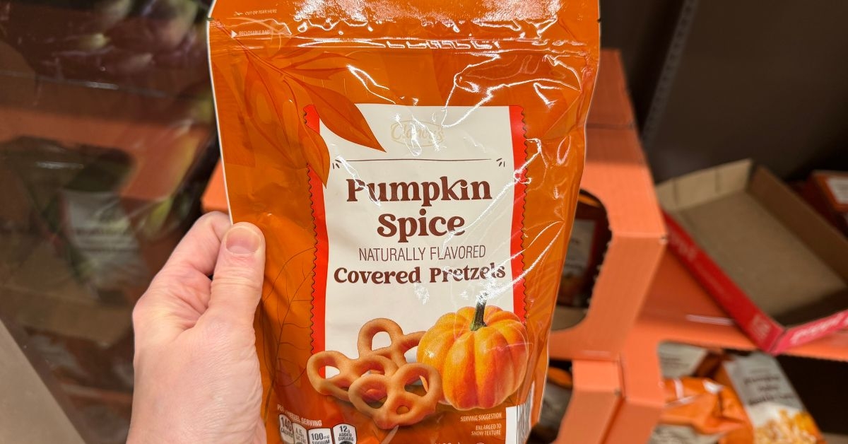 pumpkin spice covered pretzels