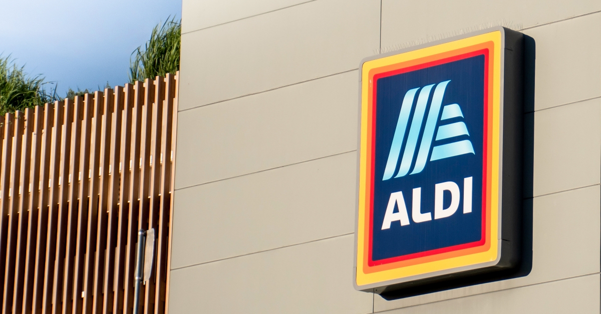 exterior view of aldi supermarket