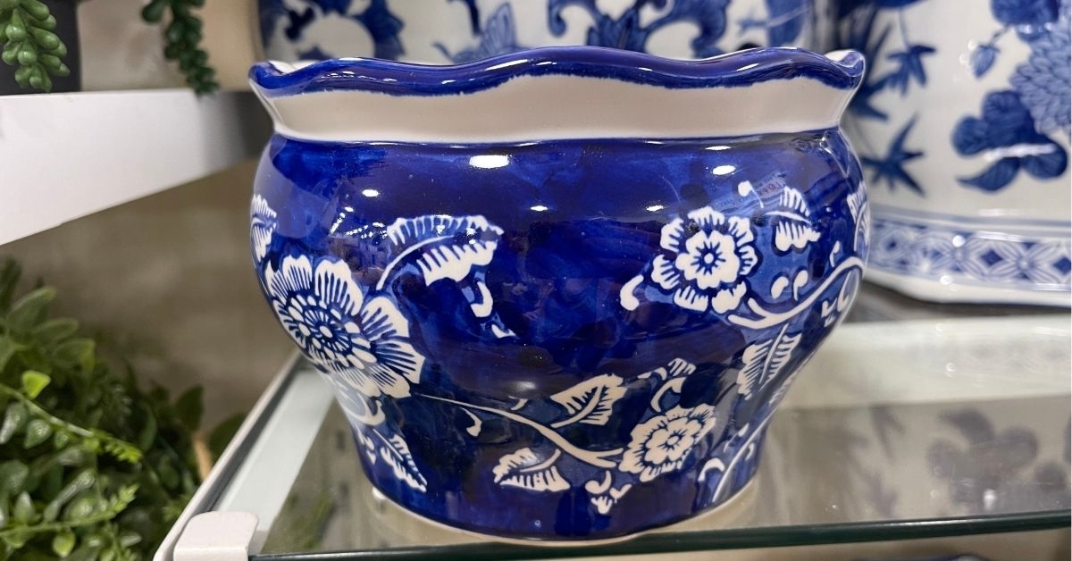 ceramic planter pot