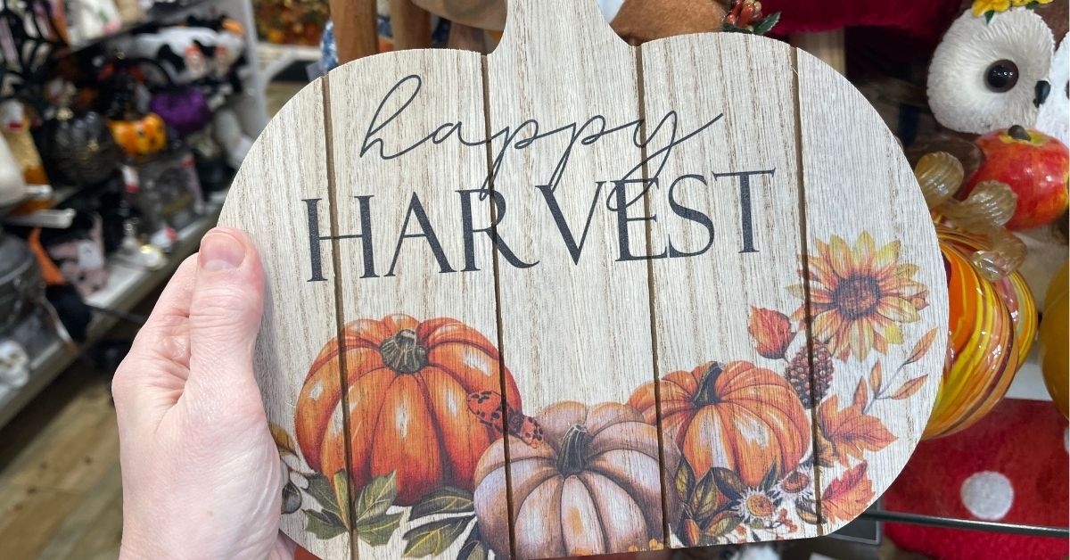 happy harvest sign