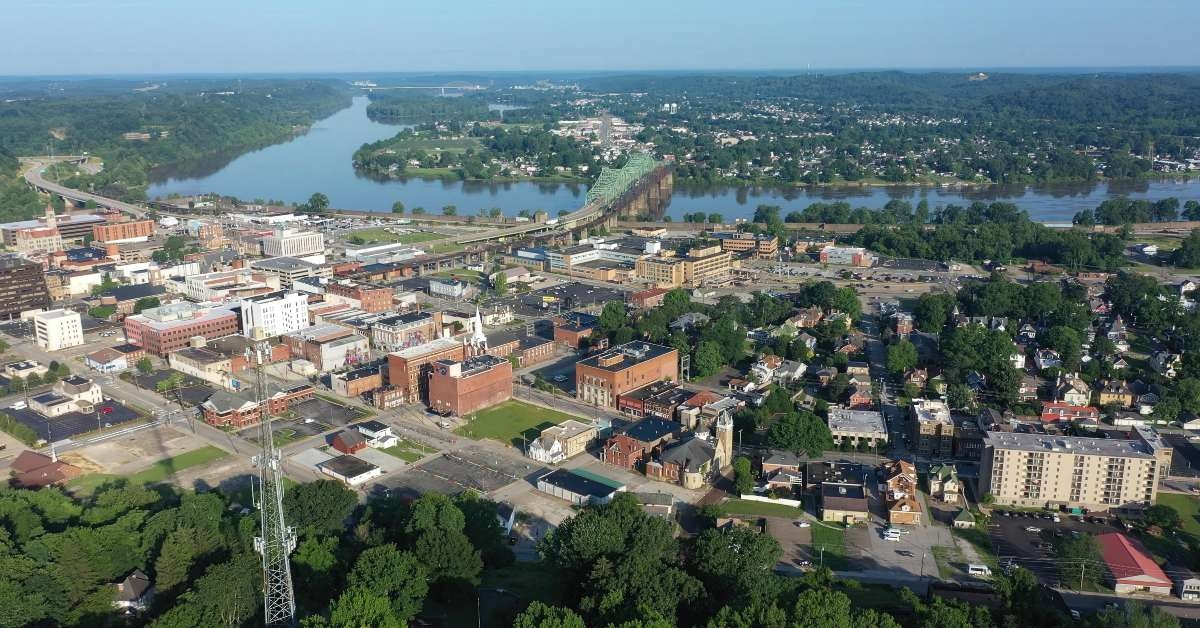 expansive aerial view showcases parkersburg