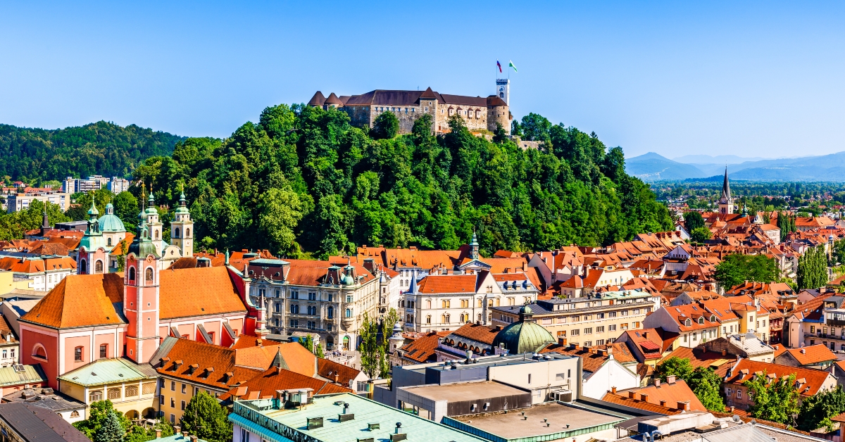 Old town and the medieval Ljubljana castle on top