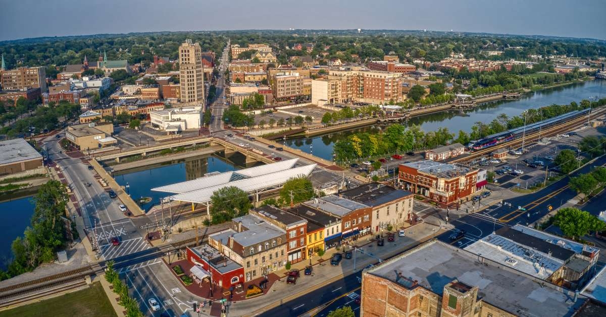 elgin illinois in summer