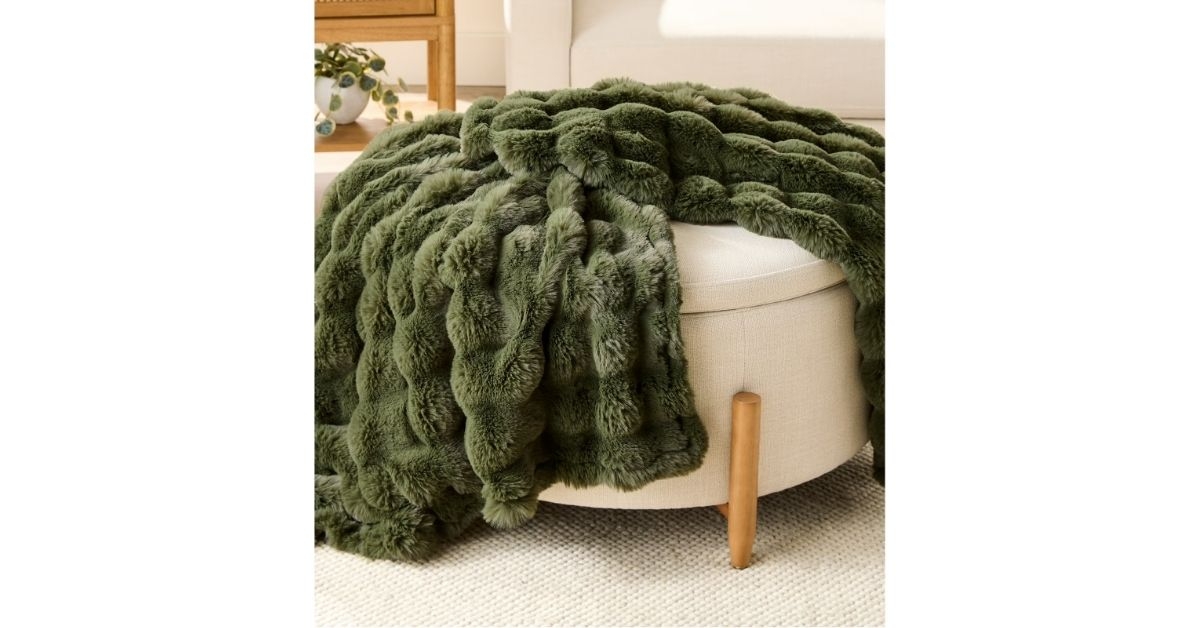 bubble faux fur throw blanket