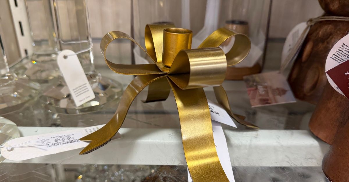 gold bow candle holder